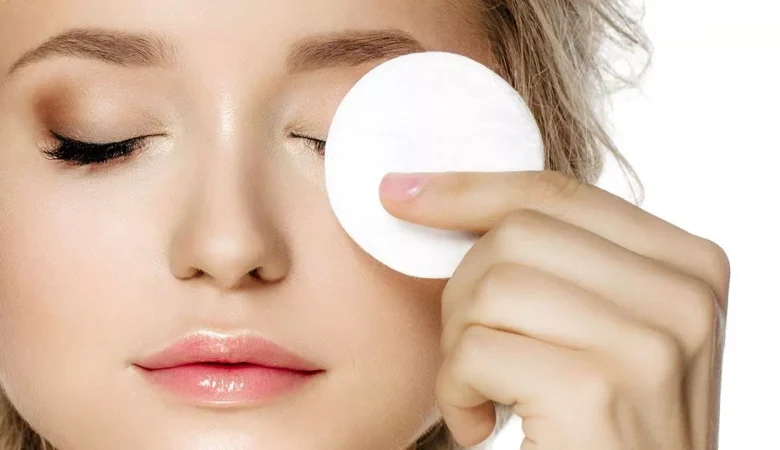 بهترین روش پاک کردن آرایش صورت + نکات مهم و مراحل پاکسازی آرایش